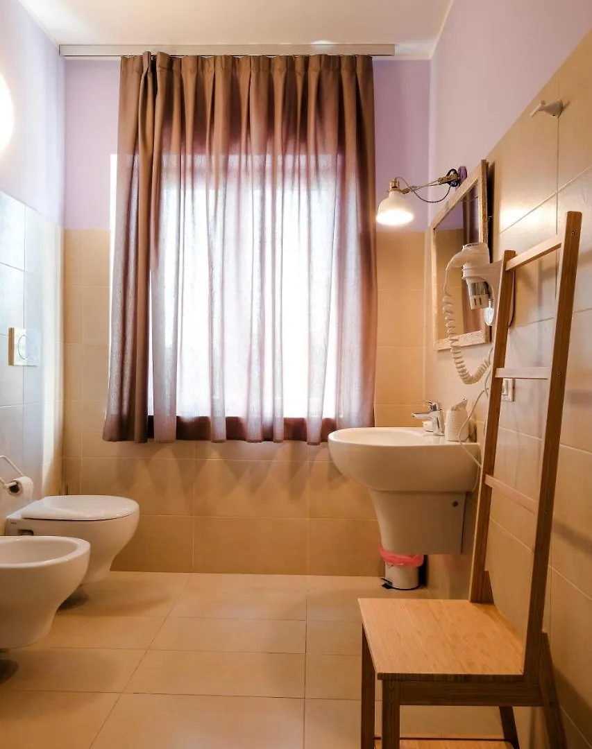 דסנזאנו דל גארדה Albergo Trattoria Italia 3*, דסנזאנו דל גארדה